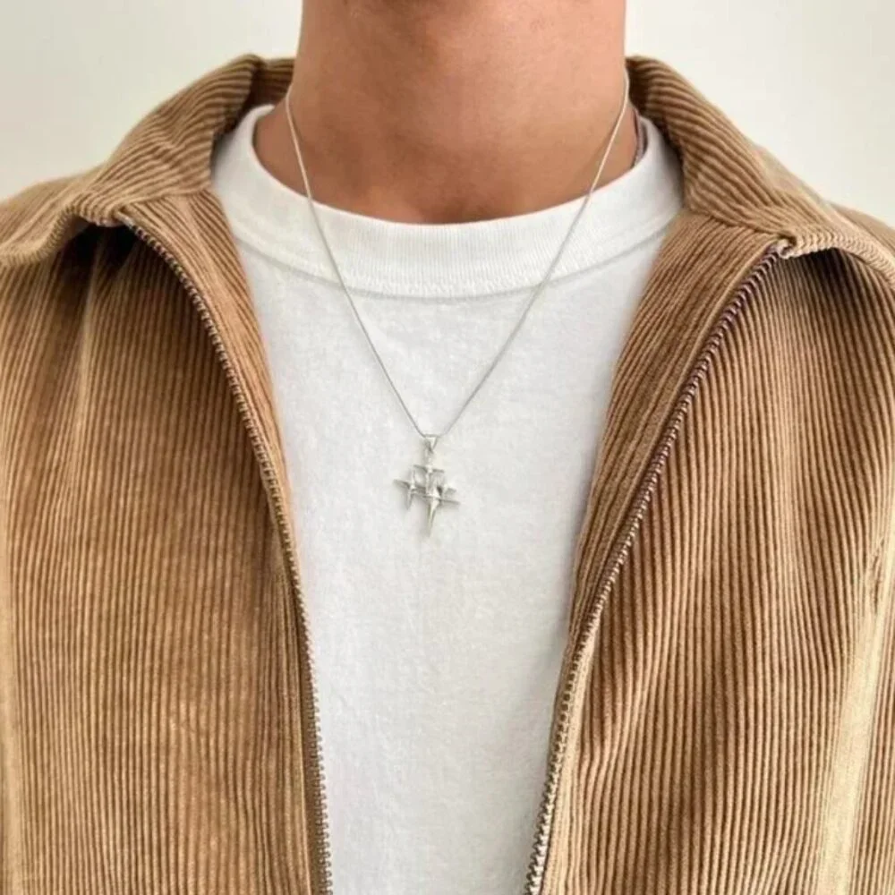 y2k style silver chrome star stacked pendant necklace